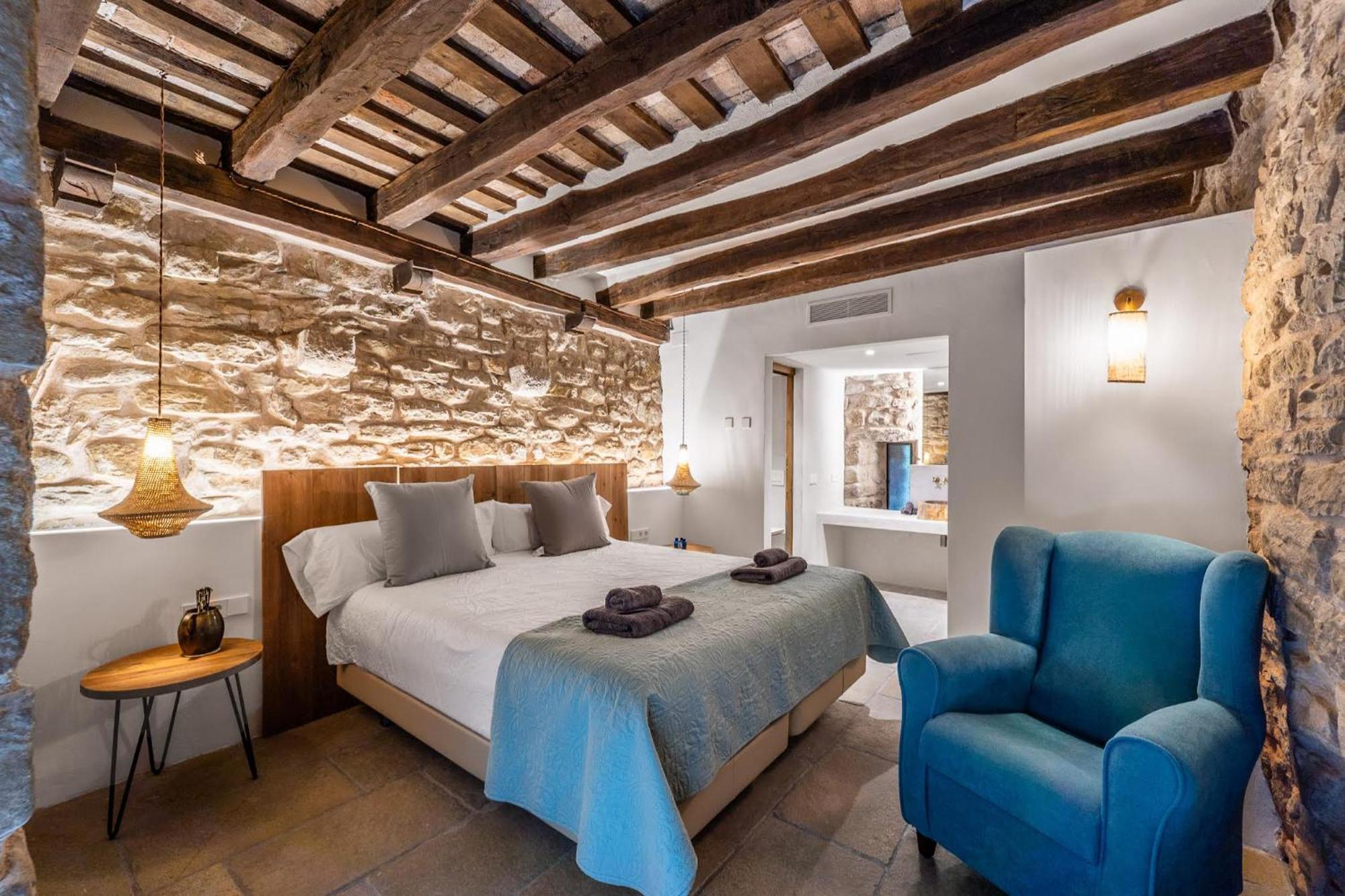 הוילה Sant Miquel de Campmajor Castell In Girona מראה חיצוני תמונה