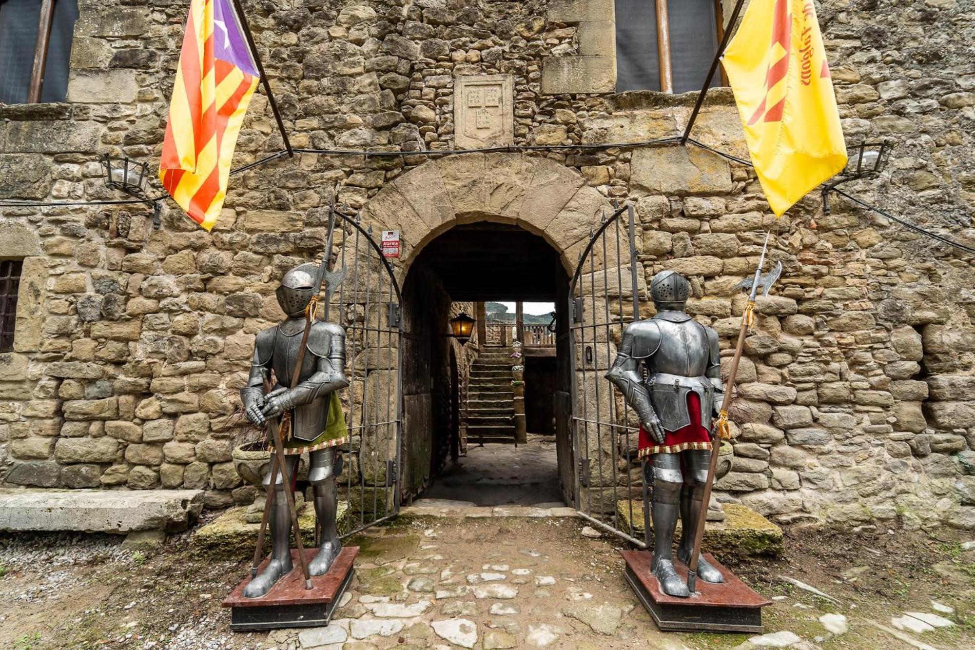 הוילה Sant Miquel de Campmajor Castell In Girona מראה חיצוני תמונה