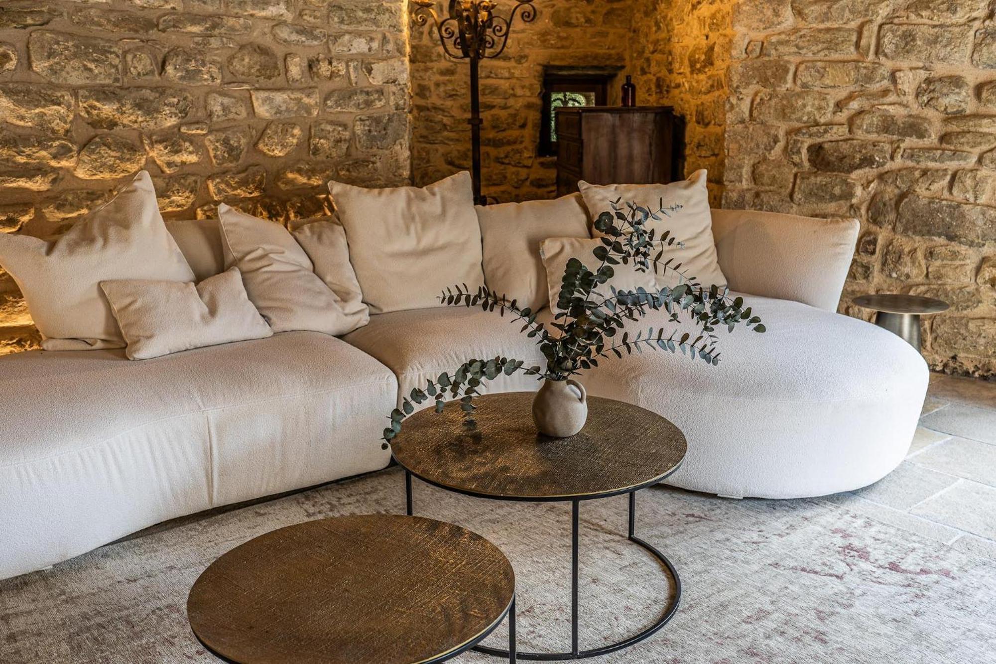 הוילה Sant Miquel de Campmajor Castell In Girona מראה חיצוני תמונה